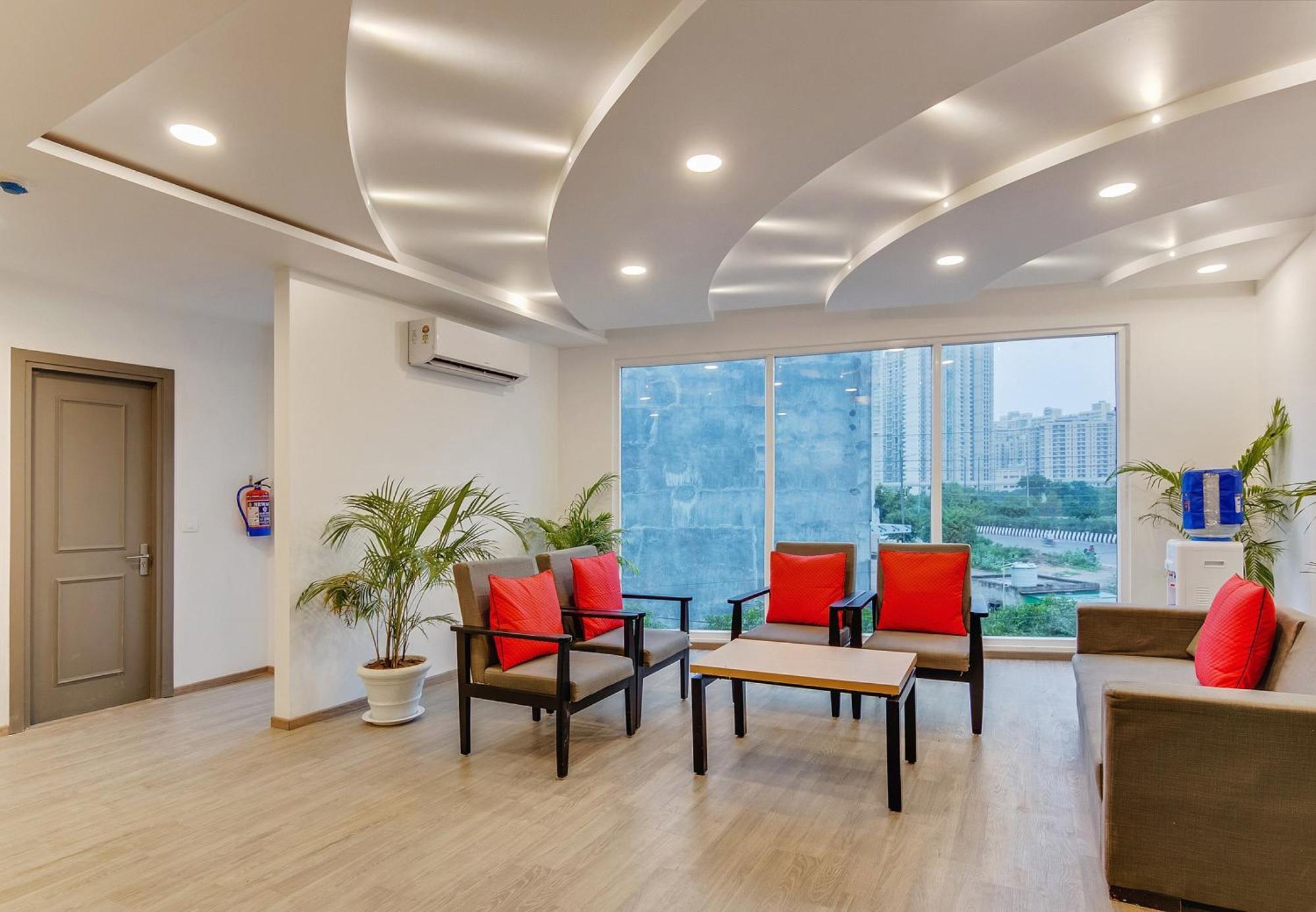 Townhouse Sector 49 Near Logix City Centre Noida Kültér fotó
